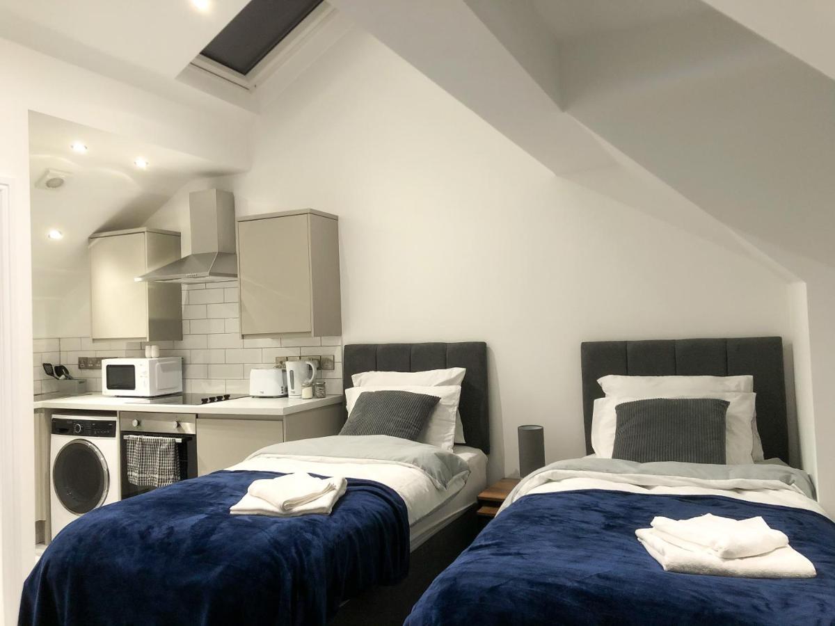 10Min To City - Free Parking - Private Studio - Contractor Friendly 曼彻斯特 外观 照片