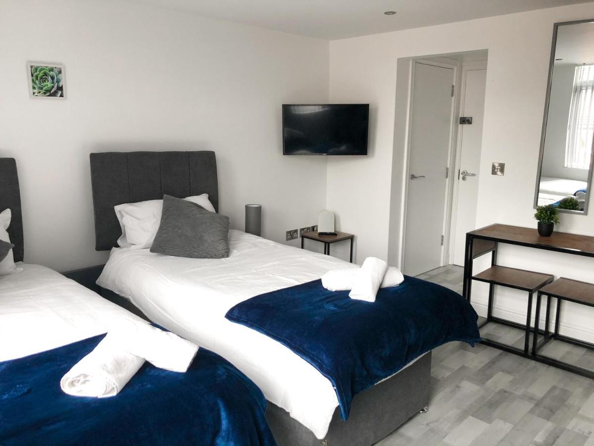 10Min To City - Free Parking - Private Studio - Contractor Friendly 曼彻斯特 外观 照片